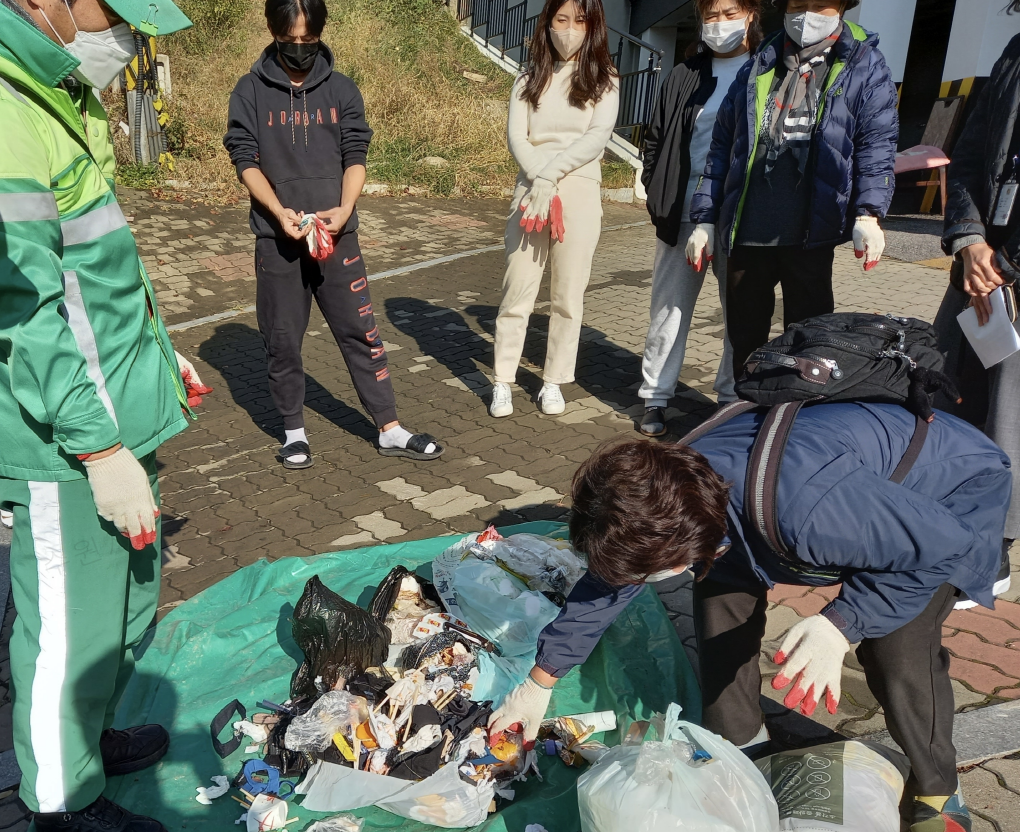 장안구 조원1동 '쓰레기봉투 점검의 날', 생활쓰레기 배출실태 점검