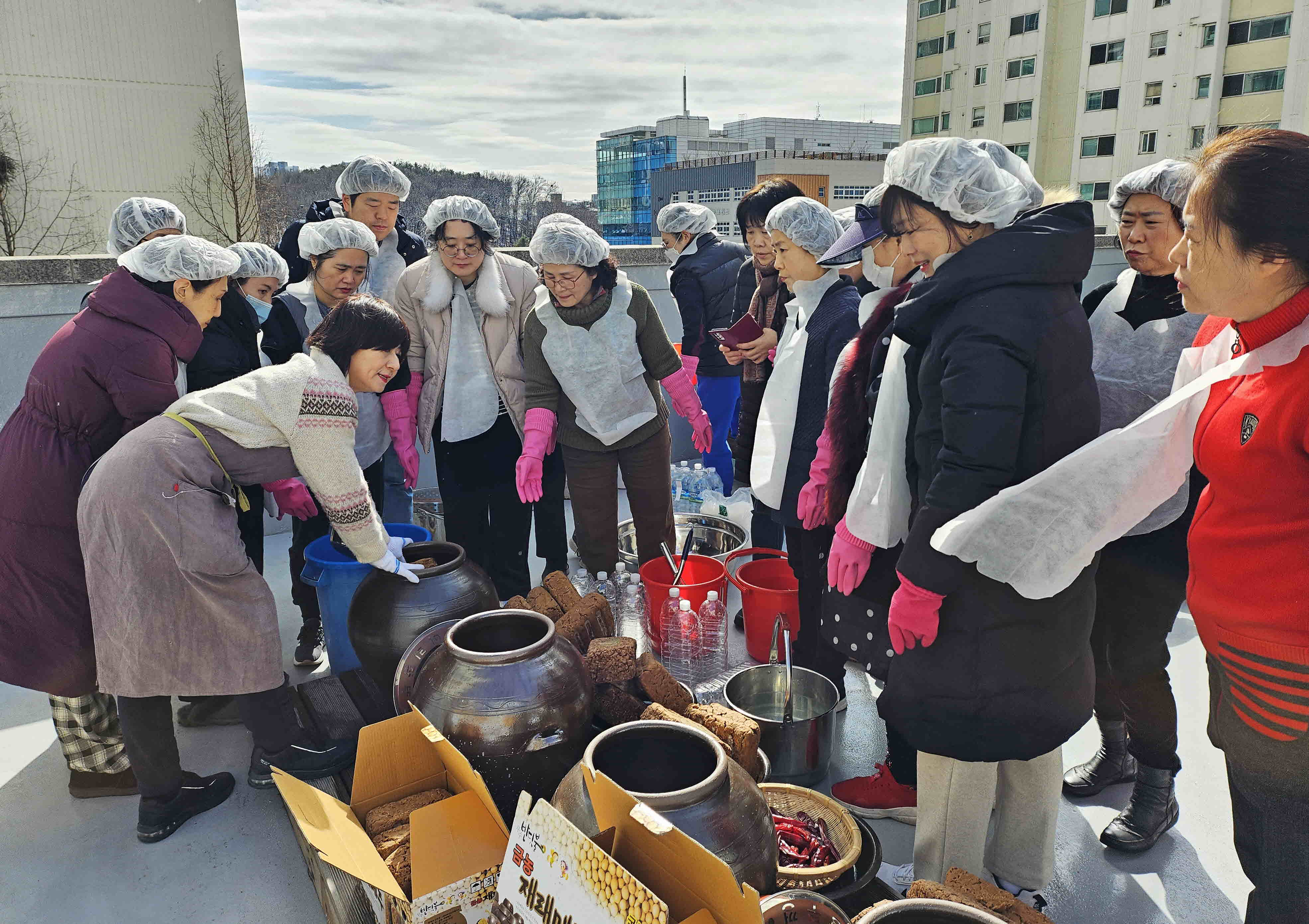 장안구 조원2동 ‘전통 장 담그기 체험’ 진행