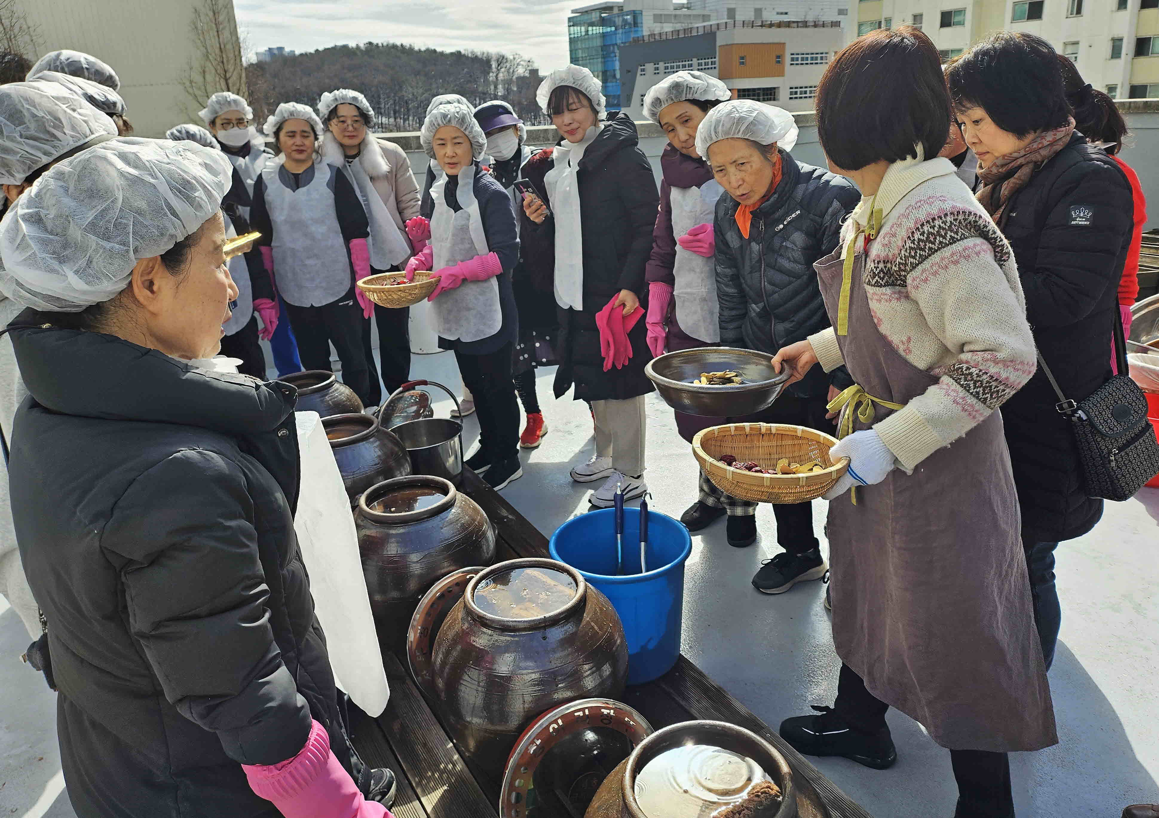 장안구 조원2동 ‘전통 장 담그기 체험’ 진행