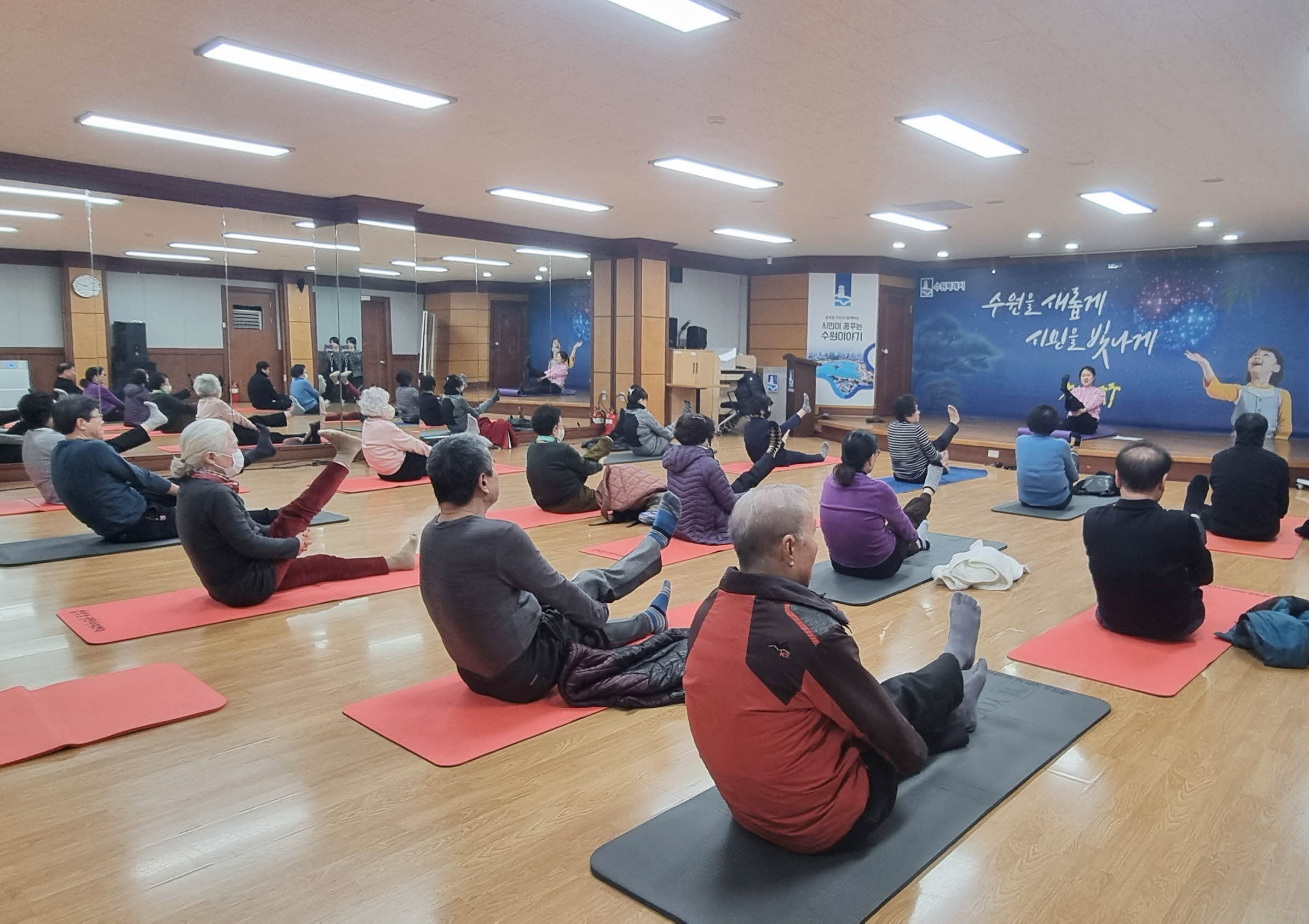 장안구 송죽동 건강 프로그램  「아름다운 동행, 동네 한 바퀴」 큰 호응