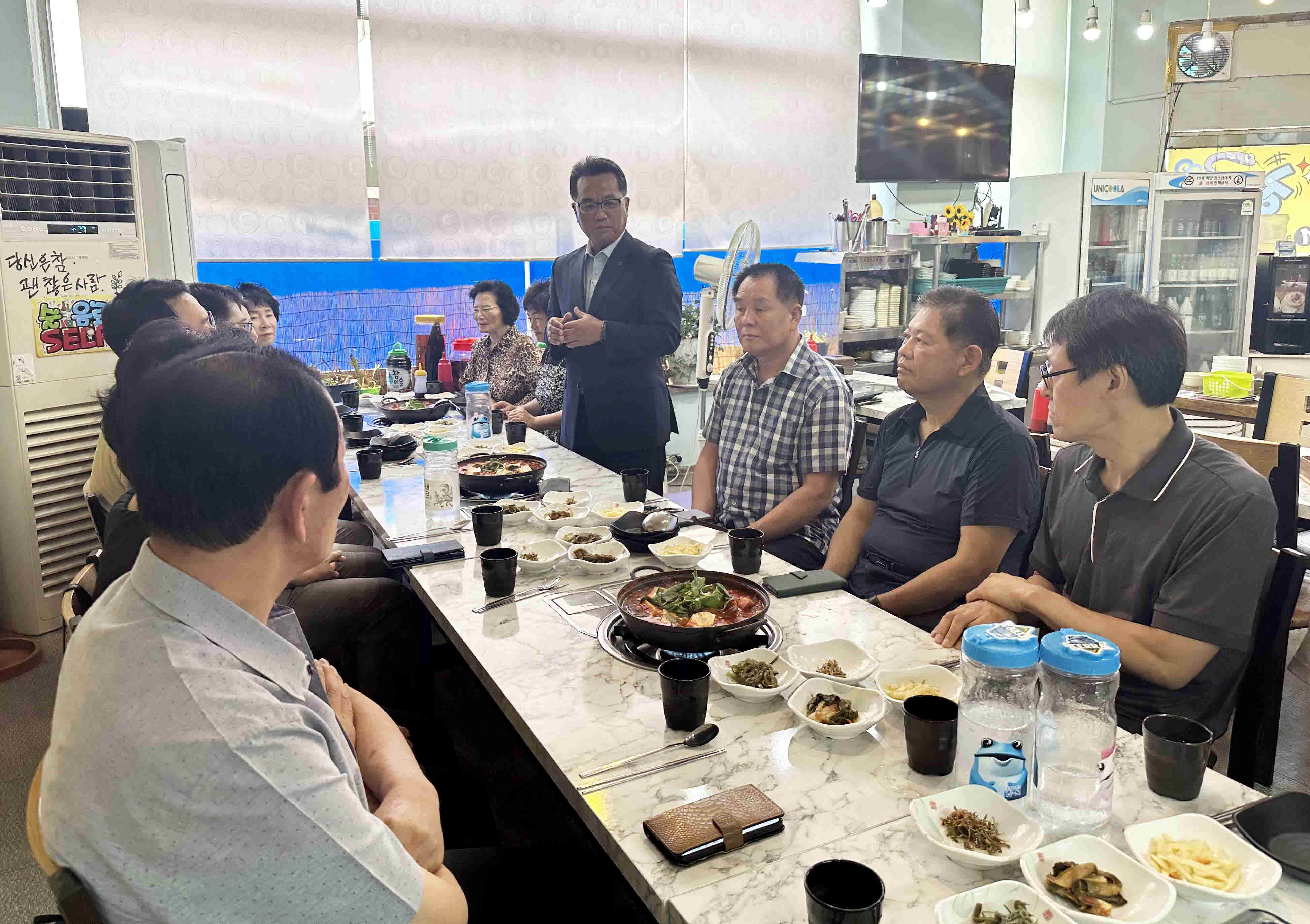 장안구 연무동 주민자치회-마음샘정신재활센터, 힐링 원예프로그램 성과공유 오찬 가져