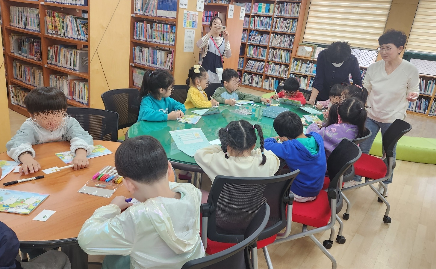 장안구 조원1동 새마을문고회, ‘그림책 읽어주는 도서관’ 행사 개최