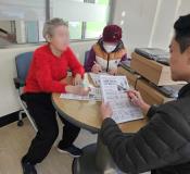 수원시 장안구, 재활용품 수집 어르신 대상 동절기 안전용품 전달