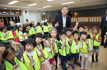 장안구, 어린이 안전사고 예방 인형극 공연