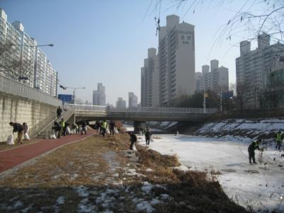 유역 공동체가 참여하는 하천관리 실시