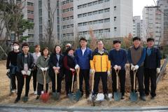 식목일 기념 나무심기 행사9번 사진