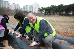 마을정원 텃밭 가꾸기 식재행사8번 사진