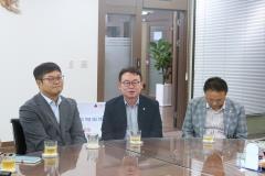 수해복구 성금 전달10번 사진